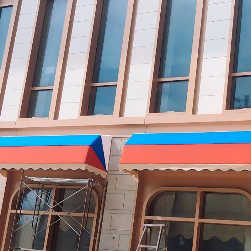 Moottorikäyttöiset ranskalaiset markiisit